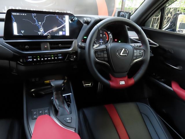 Lexus UX 2023-05 16879-20