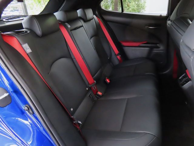 Lexus UX 2023-05 16879-26