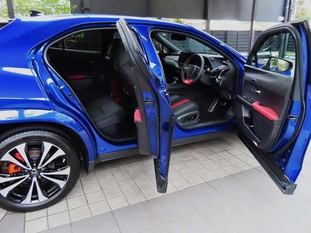 Lexus UX 2023-05 16879-14