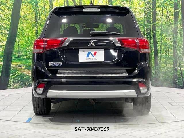 Mitsubishi OUTLANDER PHEV 2015-10 215420-15