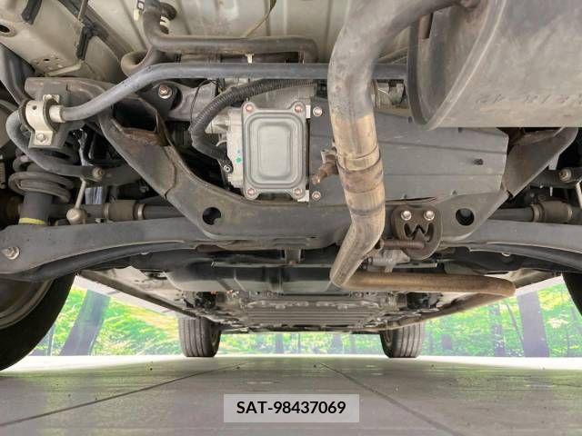 Mitsubishi OUTLANDER PHEV 2015-10 215420-19