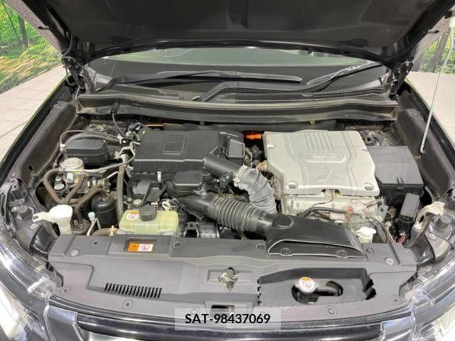Mitsubishi OUTLANDER PHEV 2015-10 215420-18