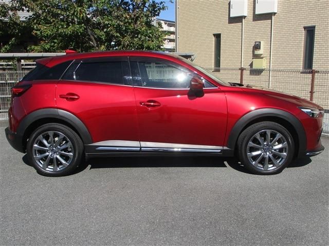 Mazda CX-3 2018-08 18133-6