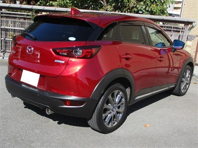 Mazda CX-3 2018-08 18133-1
