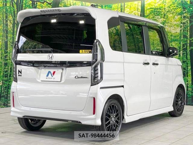 Honda N BOX CUSTOM 2022-08 364939-17