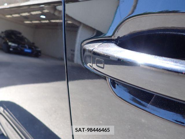 Audi Q7 2020-02 333718-9
