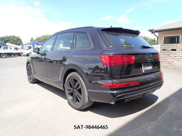 Audi Q7 2020-02 333718-2