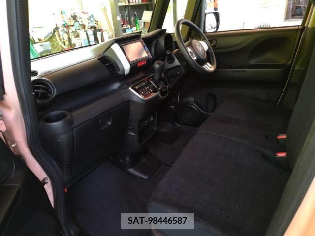 Honda N BOX 2017-04 306870-21