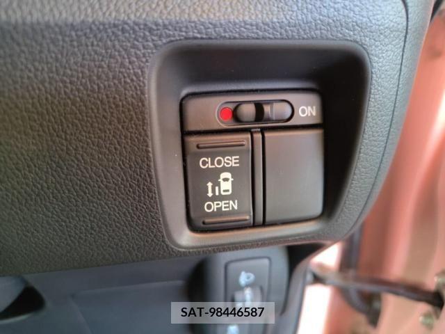 Honda N BOX 2017-04 306870-15