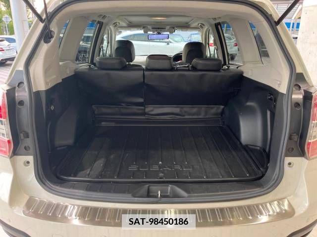 Subaru FORESTER 2015-06 360487-13