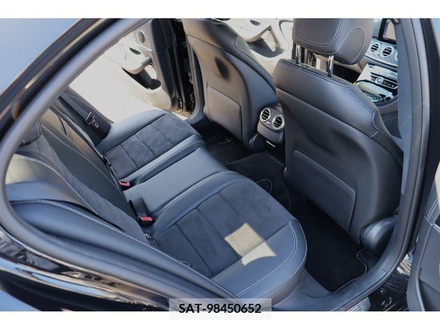 Mercedes Benz E-CLASS 2018-01 219760-3