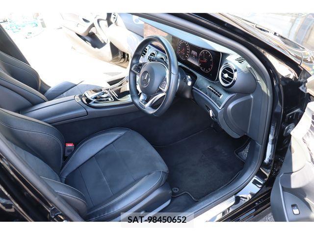 Mercedes Benz E-CLASS 2018-01 219760-2