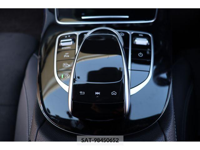 Mercedes Benz E-CLASS 2018-01 219760-13