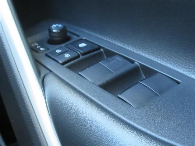 Toyota COROLLA CROSS 2022-11 195238-13
