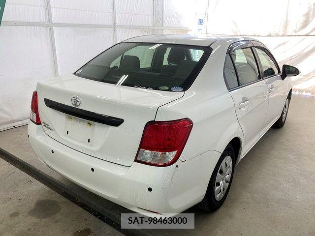 Toyota COROLLA AXIO 2015-01 236133-4