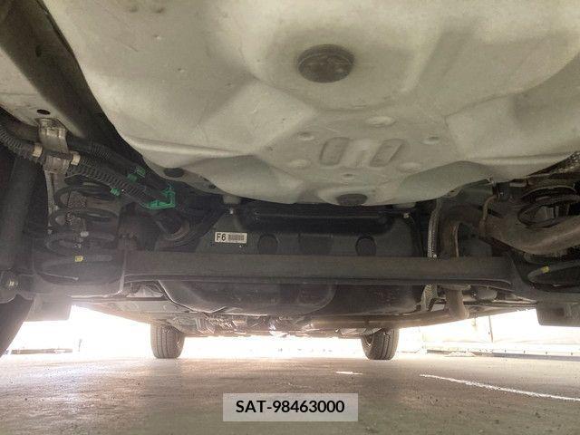 Toyota COROLLA AXIO 2015-01 236133-7