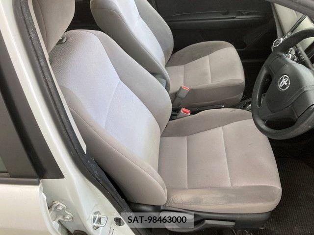 Toyota COROLLA AXIO 2015-01 236133-9