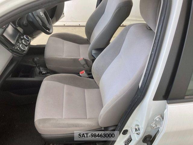 Toyota COROLLA AXIO 2015-01 236133-13