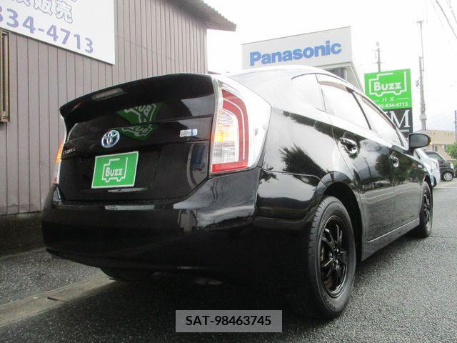 Toyota PRIUS 2013-02 382958-28