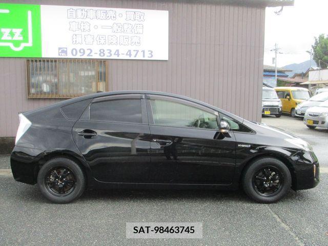 Toyota PRIUS 2013-02 382958-27