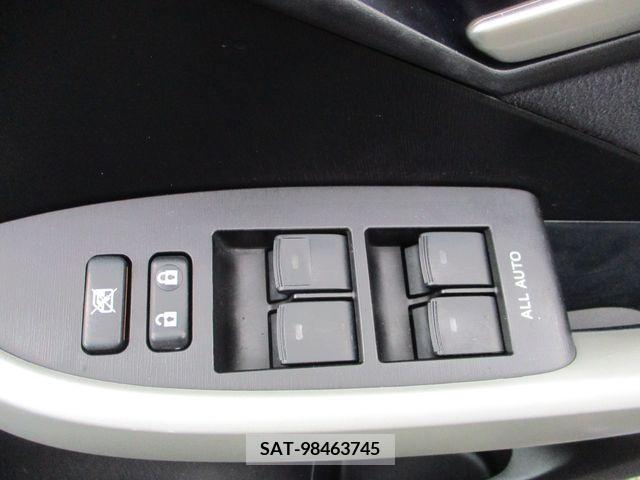 Toyota PRIUS 2013-02 382958-13