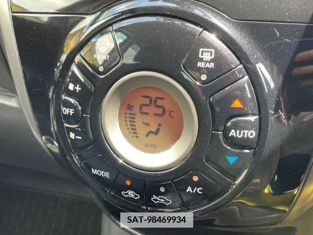Nissan NOTE 2016-08 365409-7