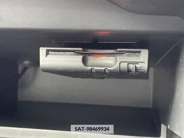 Nissan NOTE 2016-08 365409-6