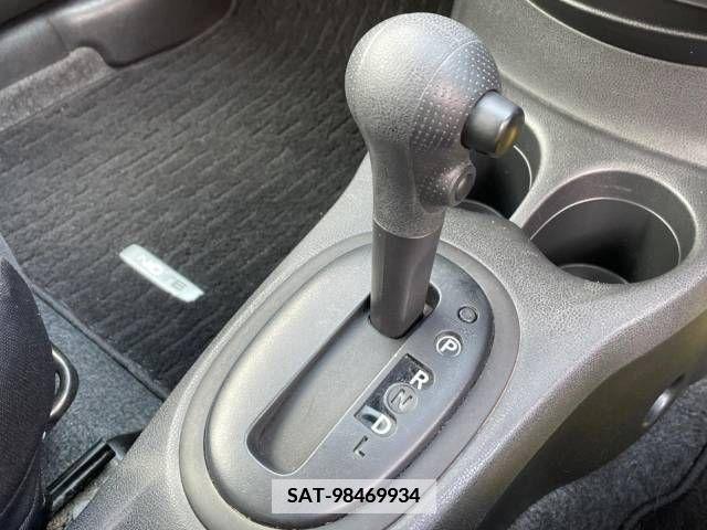 Nissan NOTE 2016-08 365409-19