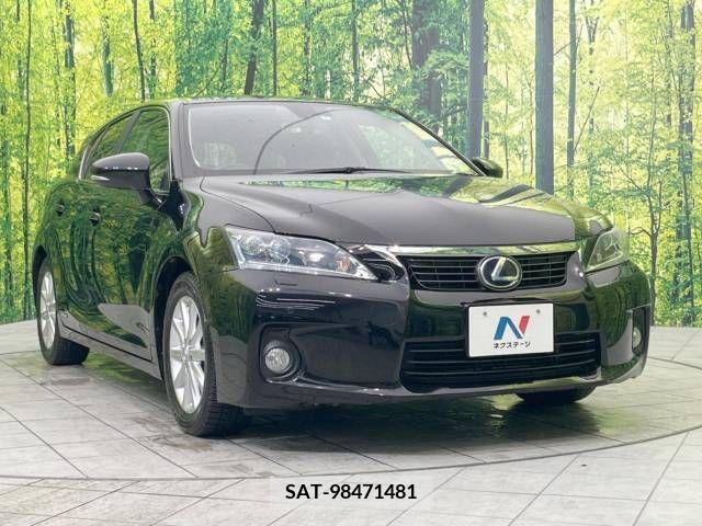Lexus CT 2011-08 255202-16