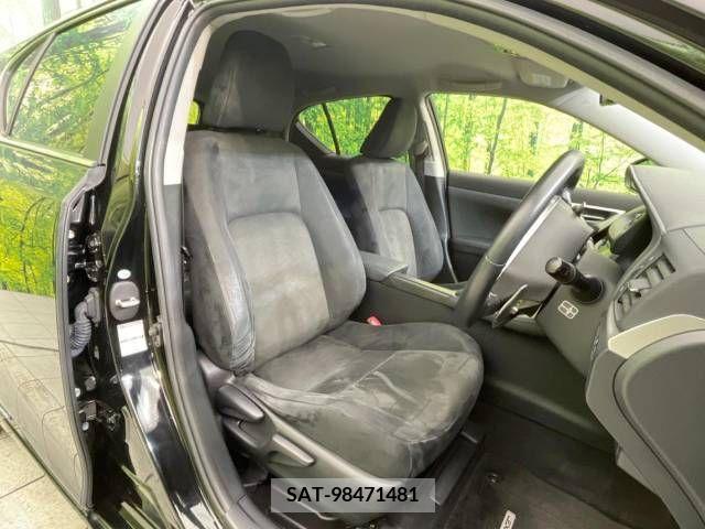 Lexus CT 2011-08 255202-8