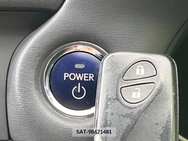 Lexus CT 2011-08 255202-6