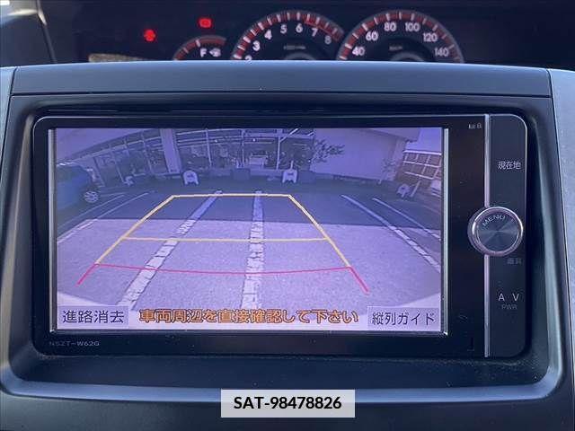Toyota VOXY 2013-06 375841-22