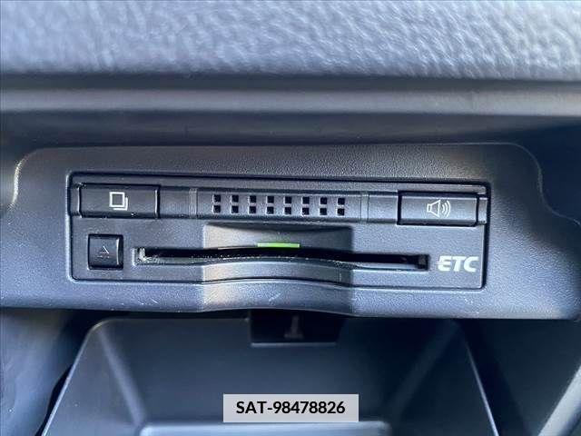 Toyota VOXY 2013-06 375841-6