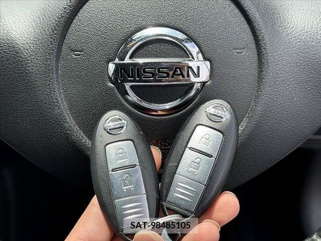 Nissan JUKE 2016-06 377198-21