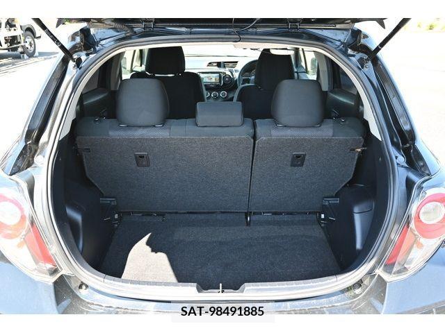 Toyota VITZ 2012-06 288581-13
