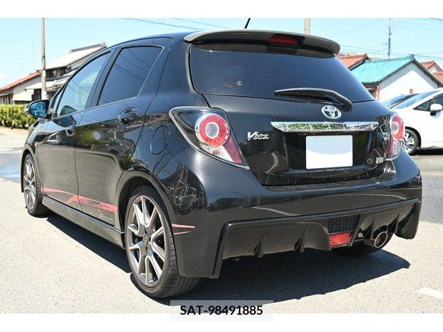 Toyota VITZ 2012-06 288581-2