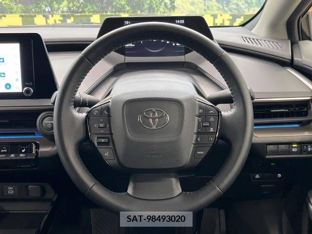Toyota PRIUS 2023-04 219969-11