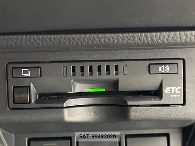 Toyota PRIUS 2023-04 219969-7