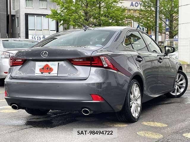 Lexus IS 2014-03 275386-2