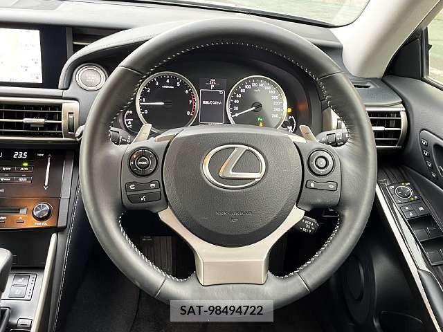Lexus IS 2014-03 275386-4