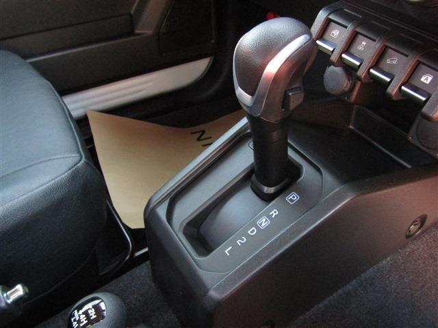 Suzuki JIMNY SIERRA 2021-03 194909-16