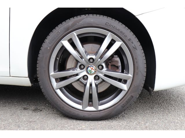 ALFA ROMEO GIULIETTA 2015-03 4538-29