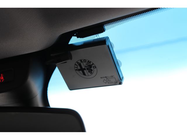 ALFA ROMEO GIULIETTA 2015-03 4538-23