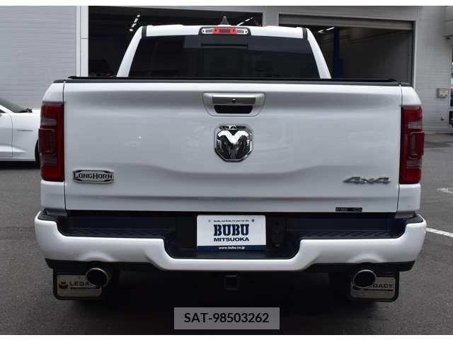 Dodge RAM 2023-09 335860-6