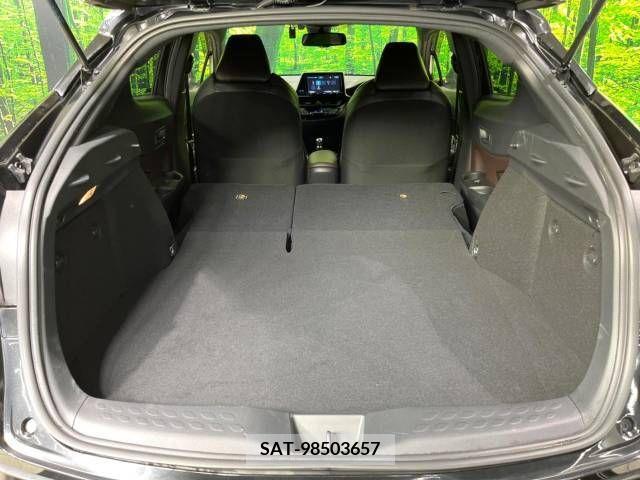 Toyota C-HR 2017-03 246089-10