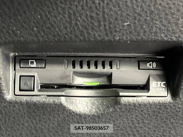 Toyota C-HR 2017-03 246089-7