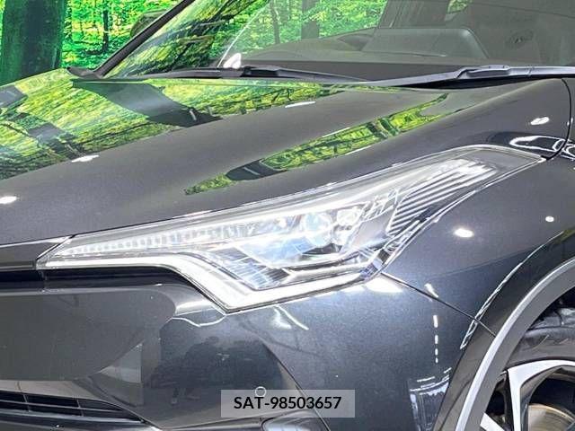 Toyota C-HR 2017-03 246089-12