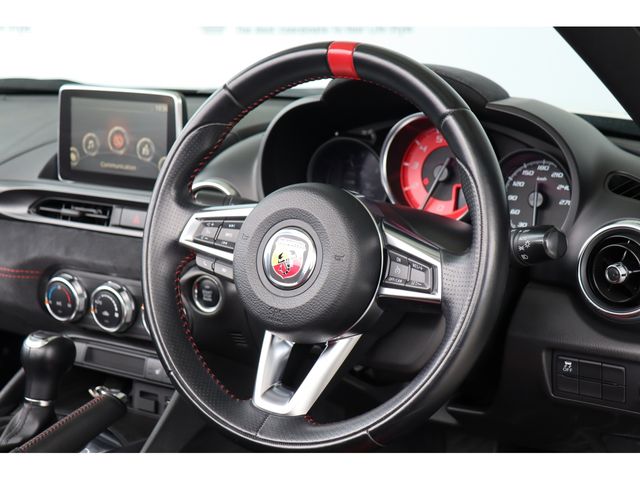 Abarth 124 Spider 2017-07 196604-14