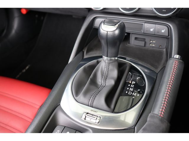 Abarth 124 Spider 2017-07 196604-18