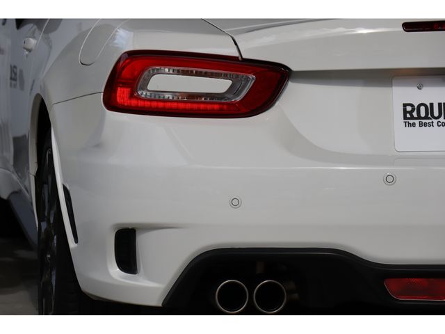 Abarth 124 Spider 2017-07 196604-6